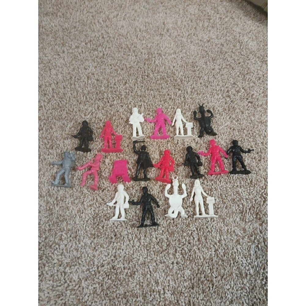 Tim Mee Toys 18Piece Galaxy Laser Space Team With Space Monsters